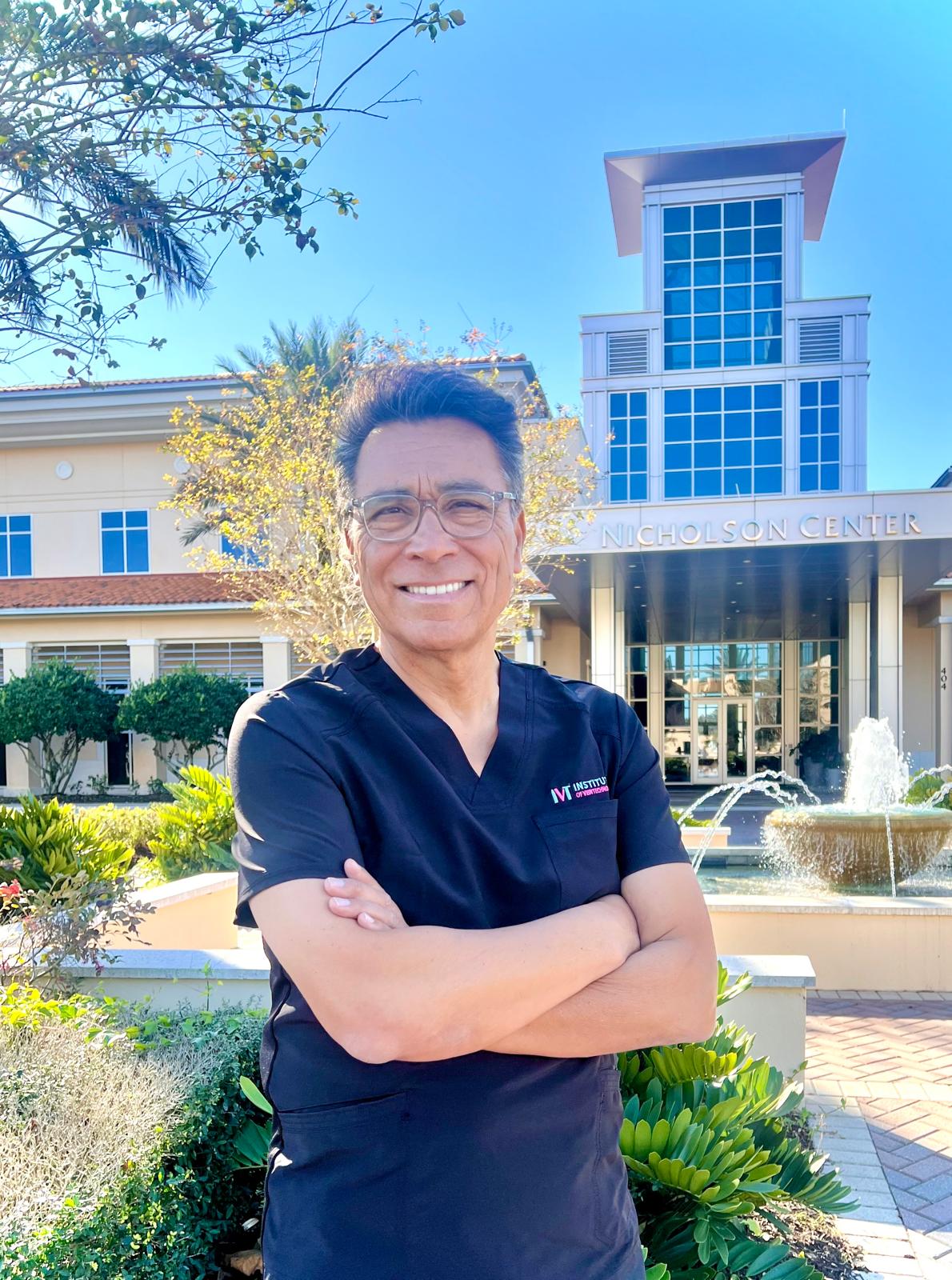 Dr. Alejandro Cabrera
